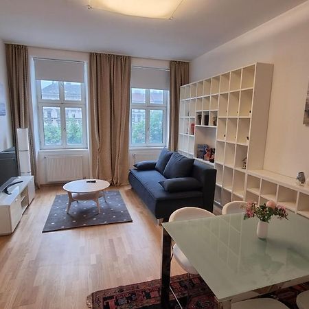 Sunny Apartment Next To Metro 1Br Viyana Dış mekan fotoğraf